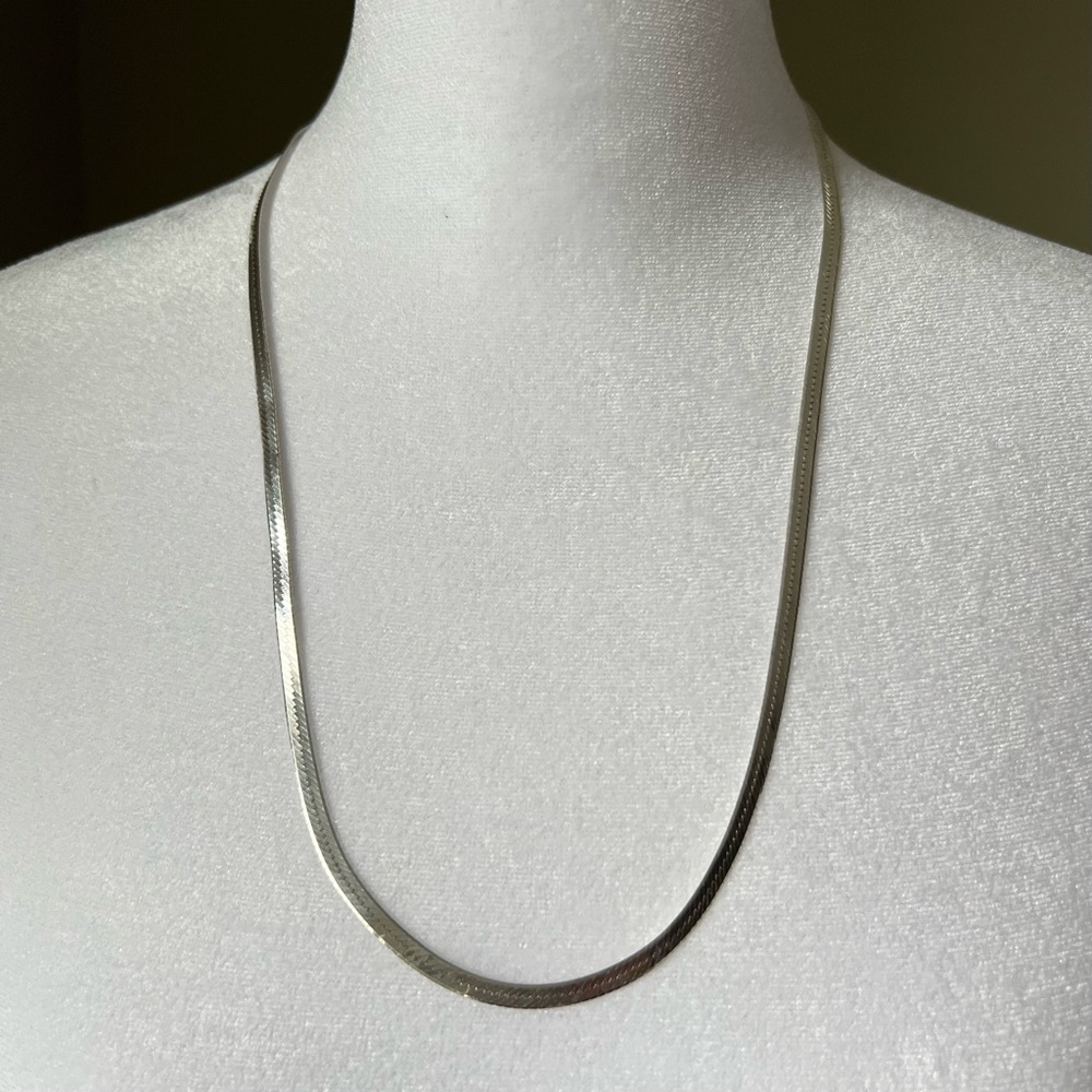 Vintage Italian Sterling Silver 925 4mm Flat Herringbone Necklace 24" & 12 grams